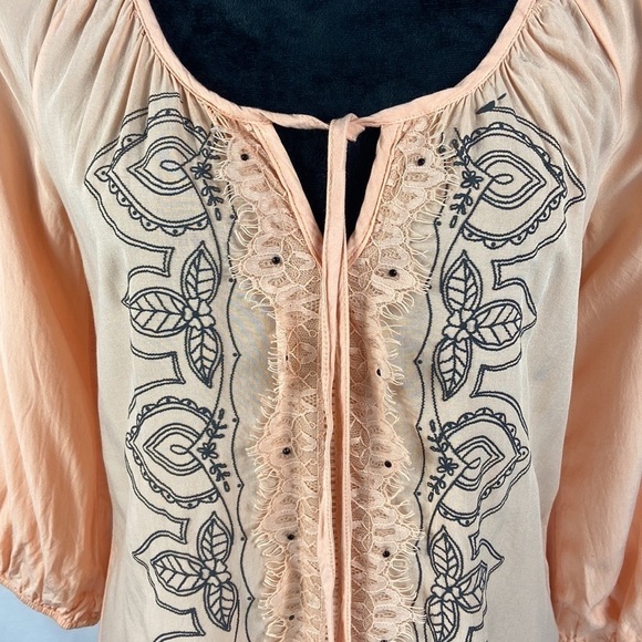 Daytrip Boho Peach Color 3/4 Sleeve Blouse with Lace Detail and Tie Front - Picture 3 of 7